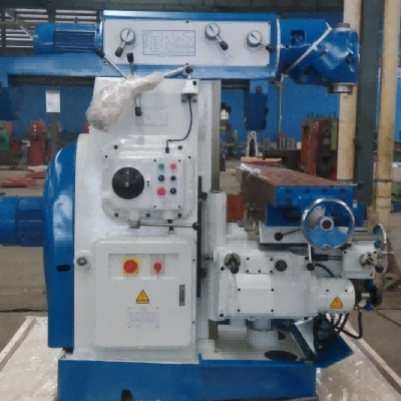 Brand New Milling Machine