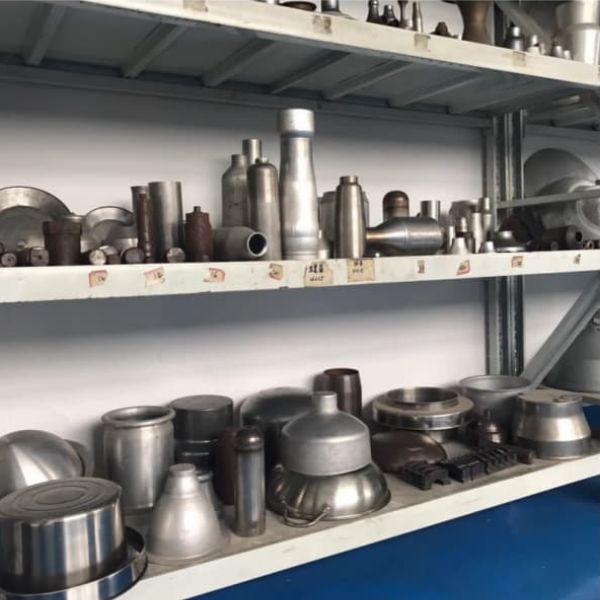 Máquina de repuxo CNC para válvula Venturi de alta resistência KSTNS-180-1