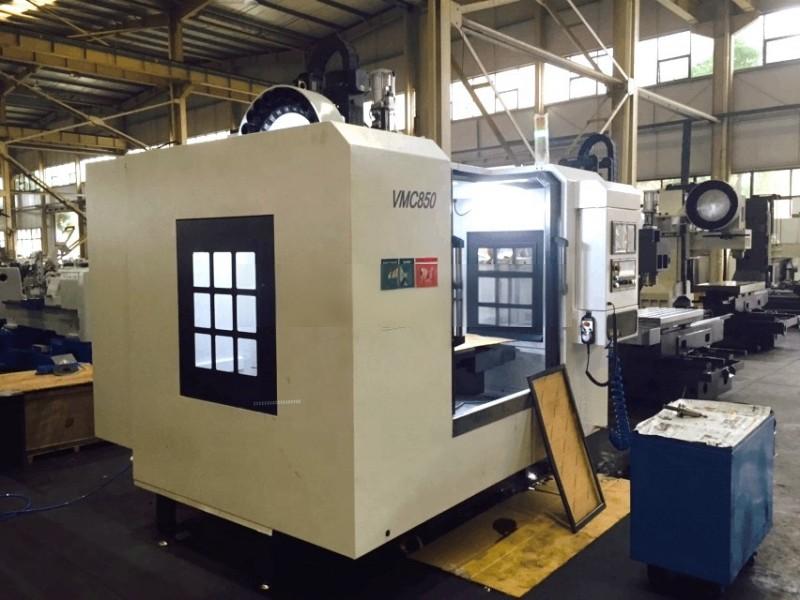 CNC Vertical Machining Center CNC Vertical Machining Center
